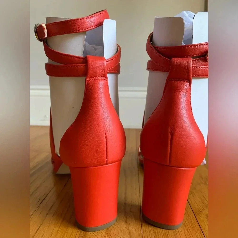 Ann Taylor Wedge Strappy Sandals Size 8